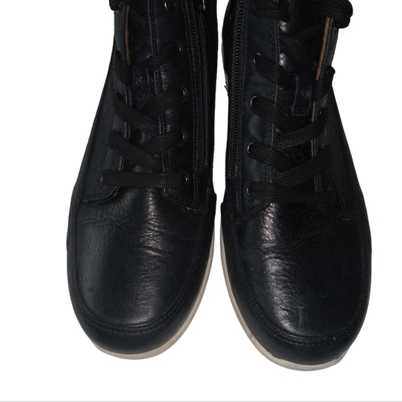 Vionic bllack Leather High-Top Sneakers - Picture 3 of 11